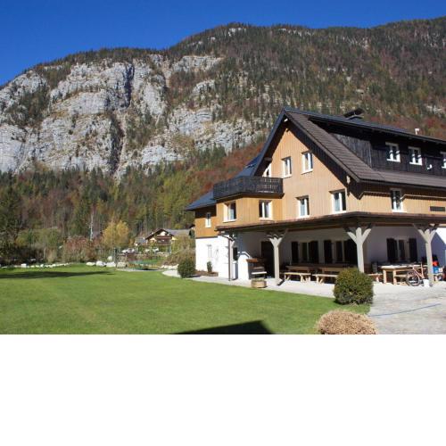 Country house on the lake Comfortable holiday residence
