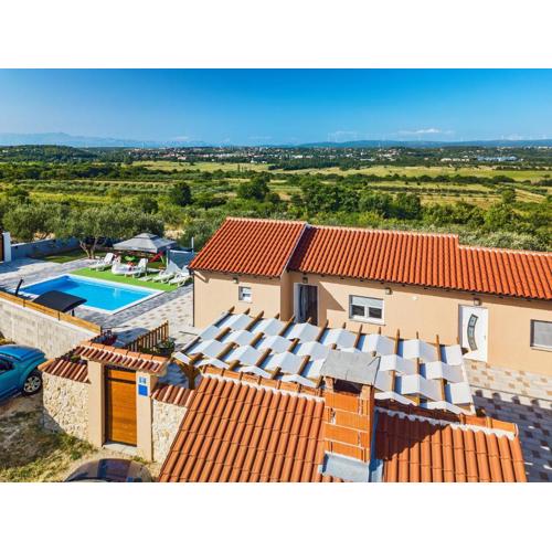 Countryside holiday home - pool - big terrace