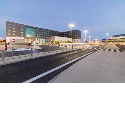 Courtyard by Marriott Warsaw Airport