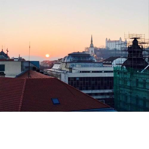 Cozy 1 bed top floor apartment in the Old town Bratislava