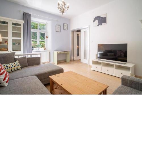 Cozy 2-bedroom apartment