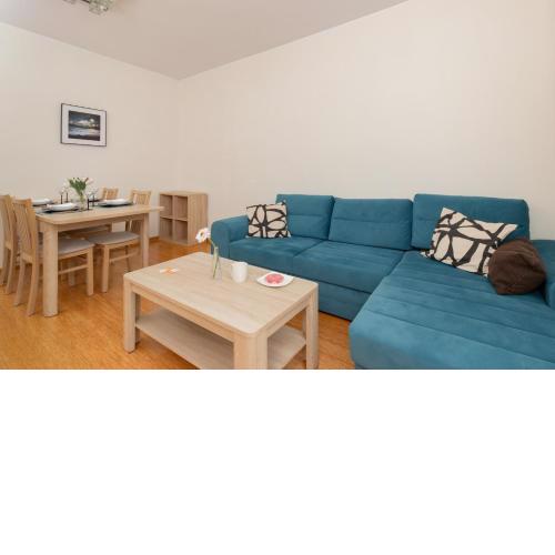 Cozy Apartment Batalionów Chłopskich in Gdynia by Noclegi Renters