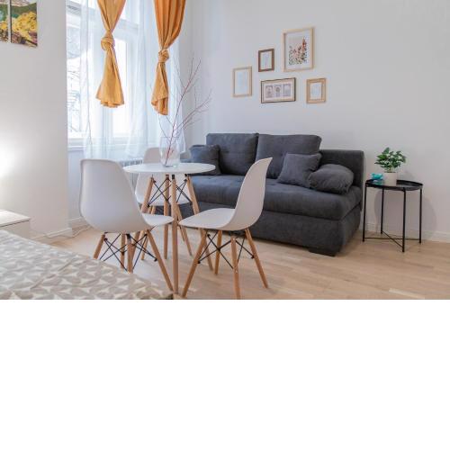 Cozy Apartment by Wenceslas square