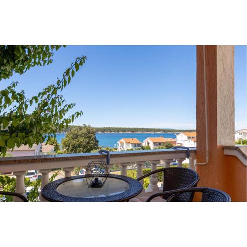 Cozy Apartment In Barbat Na Rabu