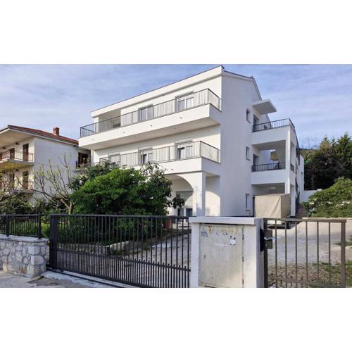 Cozy Apartment In Crikvenica With Wifi