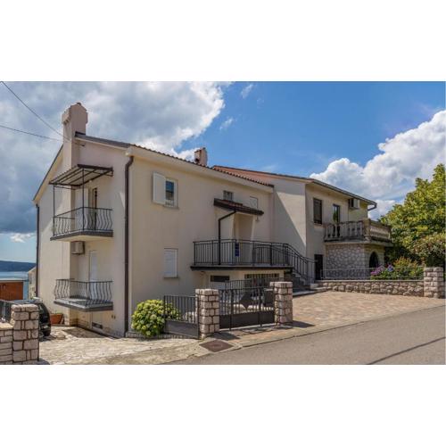 Cozy Apartment In Crikvenica With Wifi