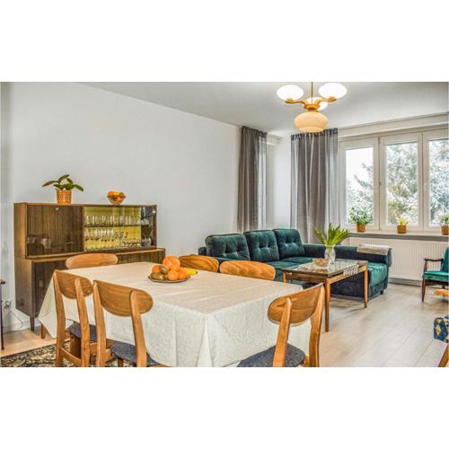 Cozy Apartment In Darlowo With Wifi