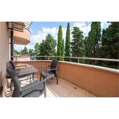 Cozy Apartment In Fazana With Wifi