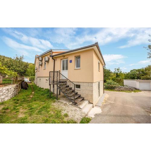 Cozy Apartment In Imotski
