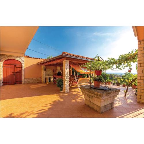 Cozy Apartment In Kostrena
