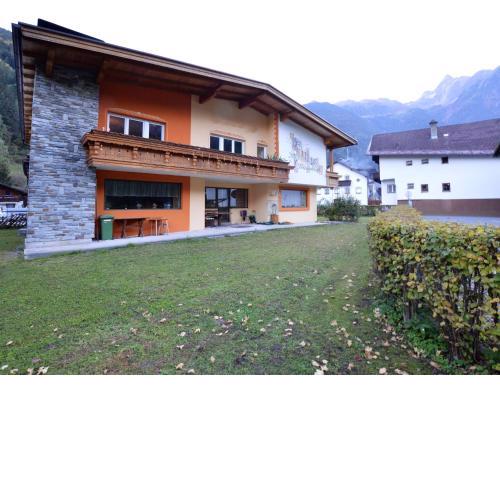 Cozy apartment in Oetz close to ski area