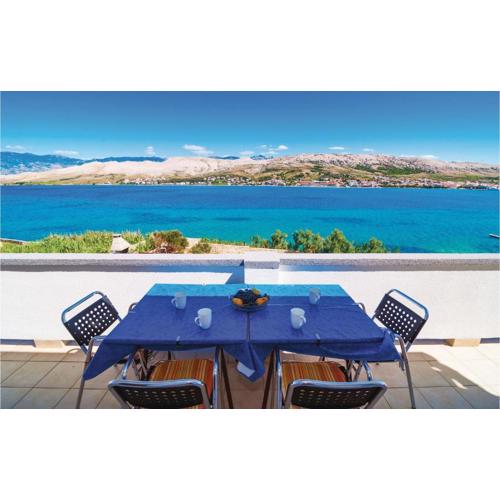 Cozy Apartment In Pag With Kitchen