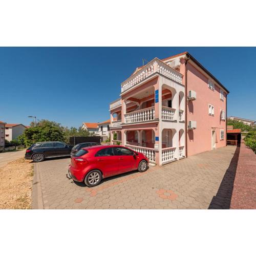 Cozy Apartment In Povljana With Wifi