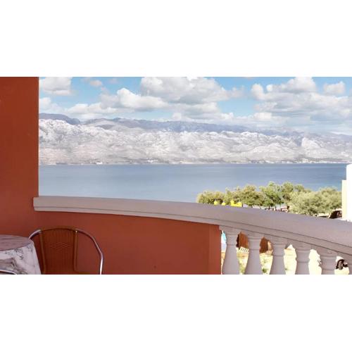 Cozy apartment in Ražanac 34 m² with sea and mountain view