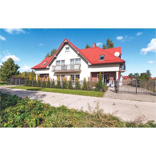 Cozy Apartment In Rowy With Kitchen