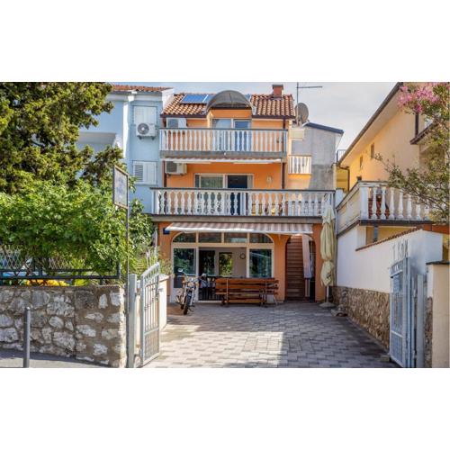 Cozy Apartment In Selce With Wifi