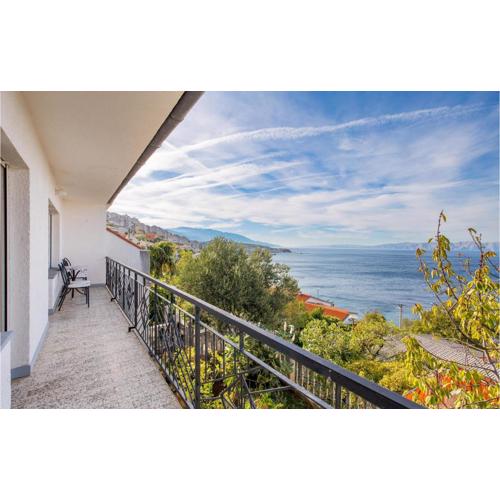 Cozy Apartment In Senj With Wifi