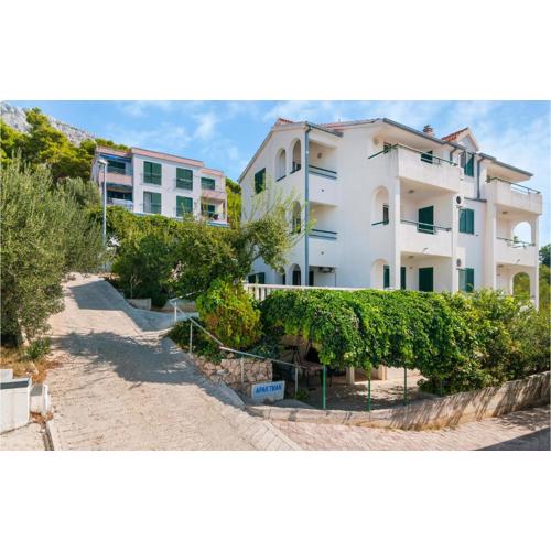 Cozy Apartment In Stanici With Wifi