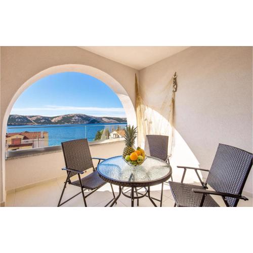 Cozy Apartment In Stara Novalja