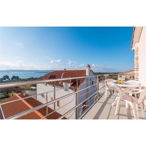 Cozy Apartment In Sveti Filip I Jakov