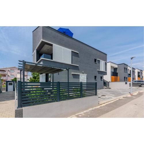 Cozy Apartment In Vir With Wifi