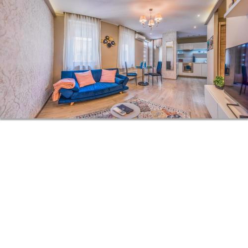 COZY aptmt in the center*AC*electronic door locker