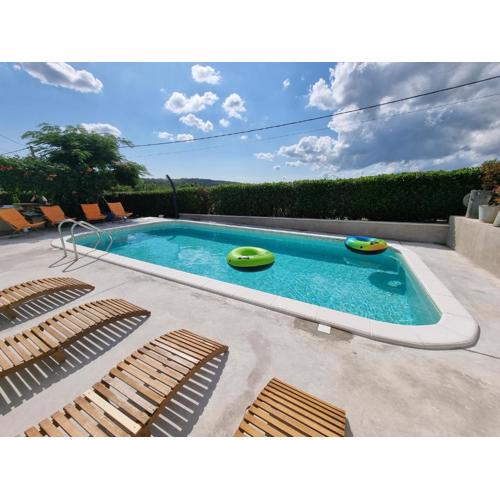 Cozy getaway house Luana