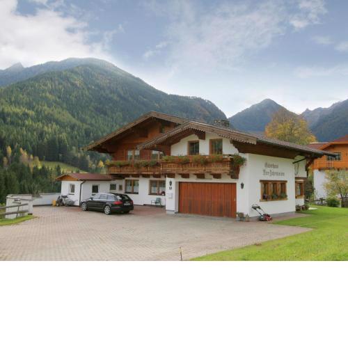 Cozy holiday apartment with sauna in Schladming