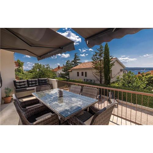 Cozy Home In Crikvenica With Wifi
