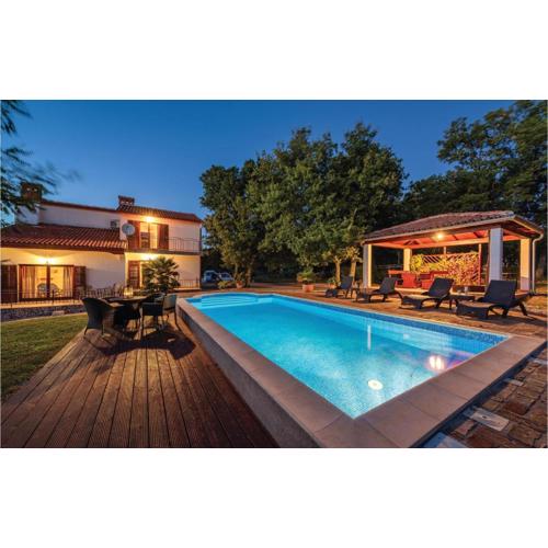 Cozy Home In Kapelica With Wifi