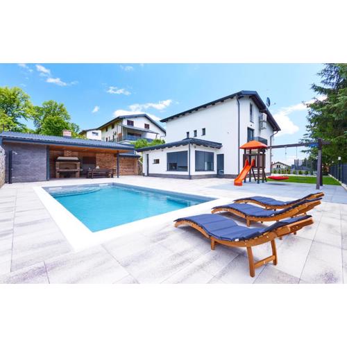 Cozy Home In Karlovac With Sauna