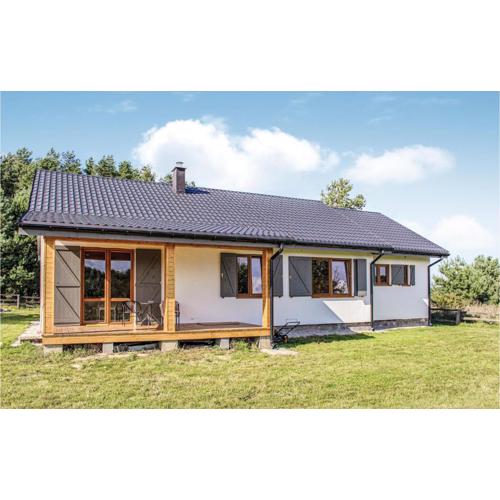 Cozy Home In Kolczewo With Kitchen