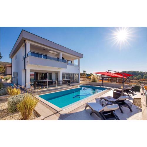 Cozy Home In Punat With Sauna