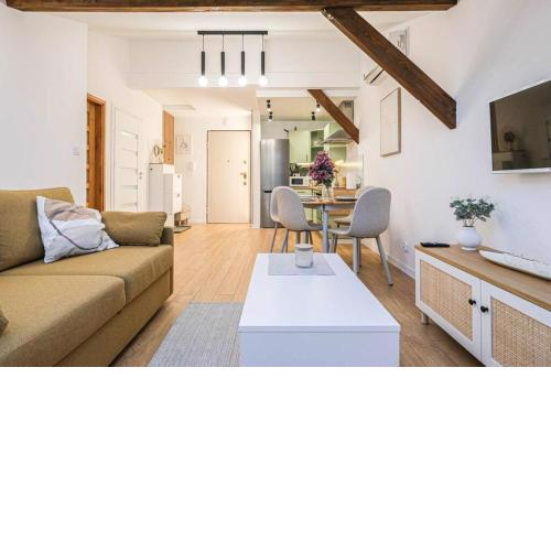 Cozy loft under the Wawel Sky