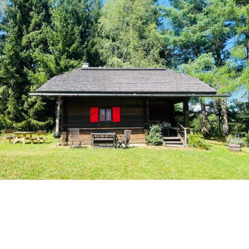 Cozy Log Cabin near Faaker See