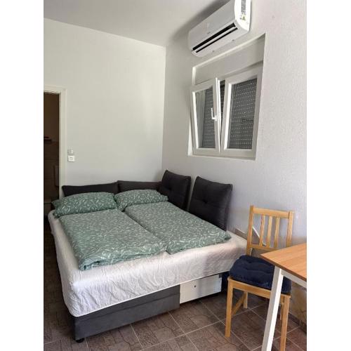 Cozy Studio Apartment Near Beach