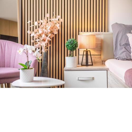 Cozy studio at residential area - free street parking