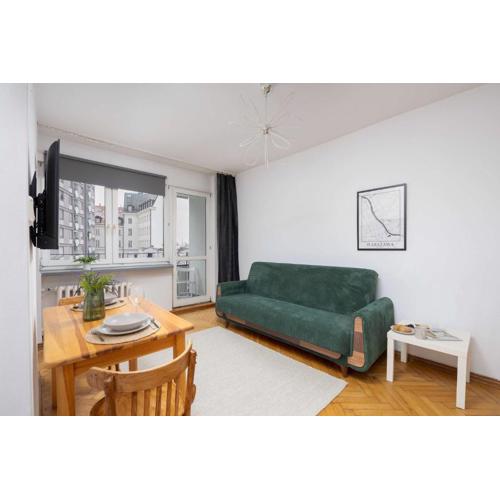 Cozy Studio Daniłowiczowska Near Ogród Saski and Old Town by Noclegi Renters