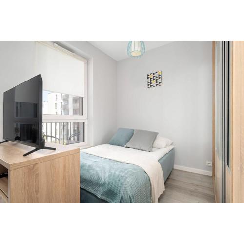 Cozy Studio Kościelna 17 in Poznań with Balcony