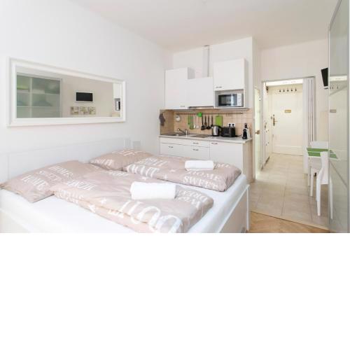 Cozy studio with parking near city center