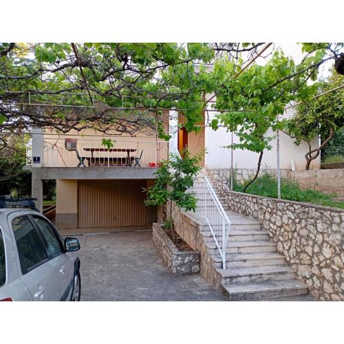 Cozy Trogir Apartment with 3 Bedrooms