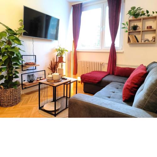 CozyHome Medena Central, quiet premium spot in Old Town