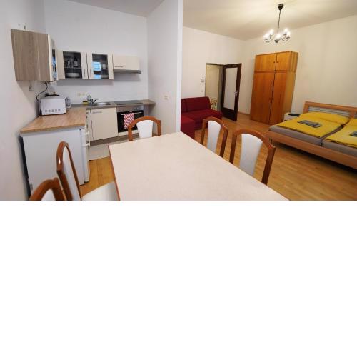 CozyNite Premium Apartment Hernals 1