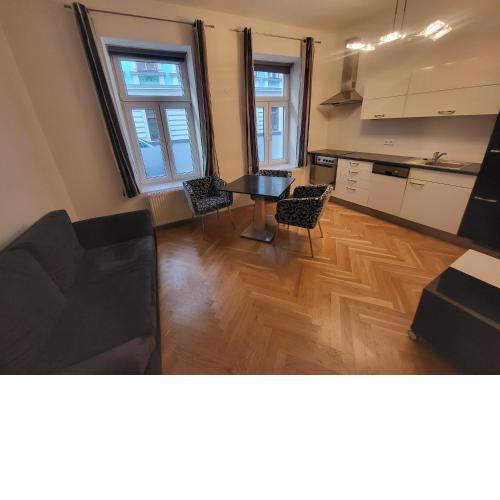 CozyNite Premium Apartment Hundertwasser