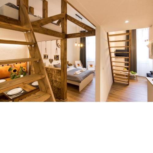 Cracow Best Location Apartment by Cozyplace