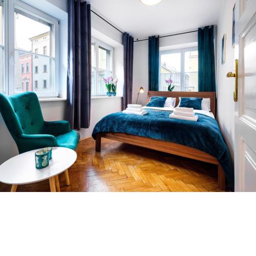 CracWoW St. Thomas Apartment
