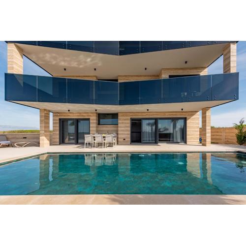 CROWONDER Villa Travera 1 with Heated Swimming Pool - CROWONDER LUXURY RENT
