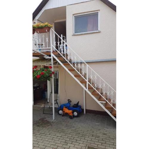 CSALÁD-BARÁT APARTMAN