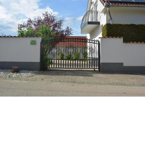 Csenár Apartman Hegykő