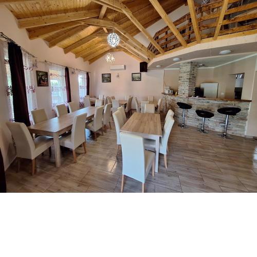 Cserke Holdfény Apartman